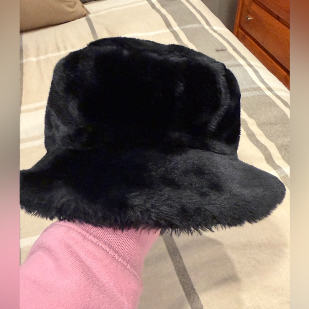Paris/New York Toppers, Vintage Faux Fur Bucket Hat, Great Condition, Black
